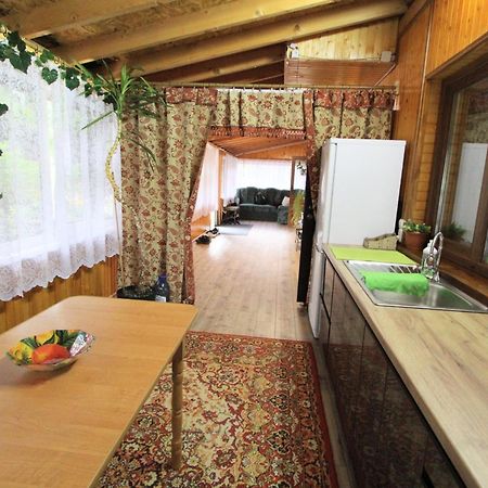 Садиба "У Валентини" Yablunytsya Exterior foto