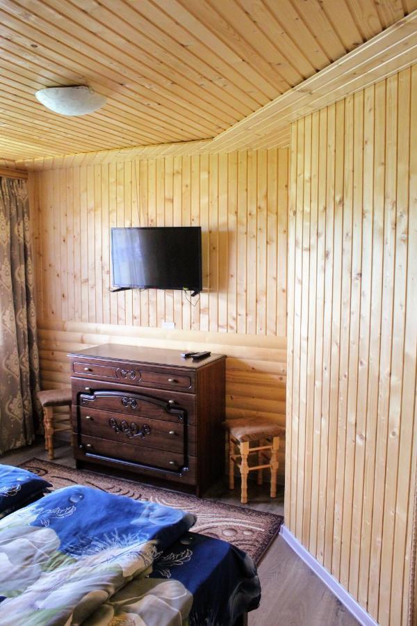 Садиба "У Валентини" Yablunytsya Exterior foto